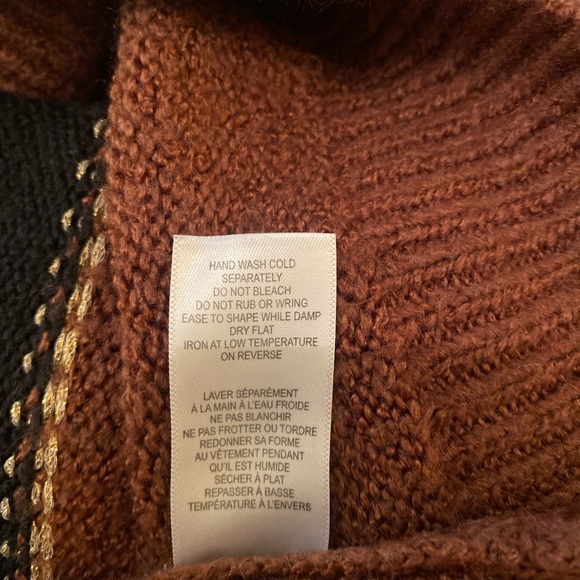 Cleo sweater for fall - Picture 10 of 11